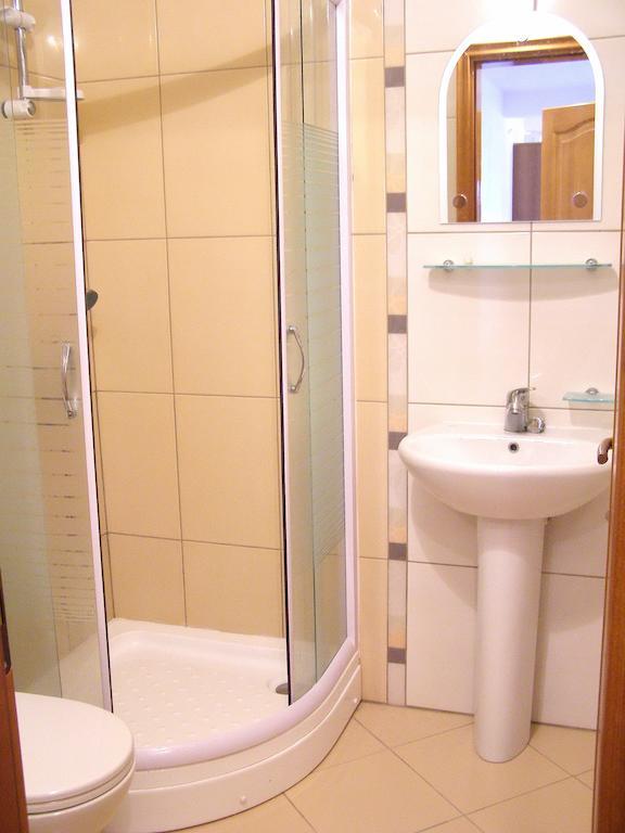Apartments Kepi Gjerana ウルツィニ 部屋 写真