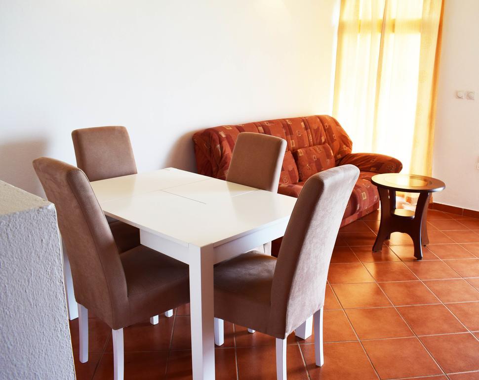 Apartments Kepi Gjerana ウルツィニ エクステリア 写真